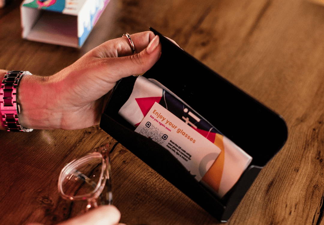 enjoy your glasses Optique Optometrists